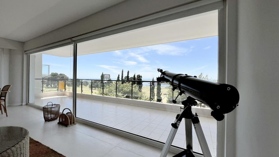 Bed, View (from property/room), Balcony/Terrace, Photo of the whole room, Bedroom
