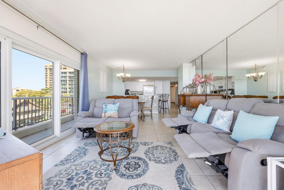 Serenity Suite Oceanfront w Reclining Sofa House in Myrtle Beach