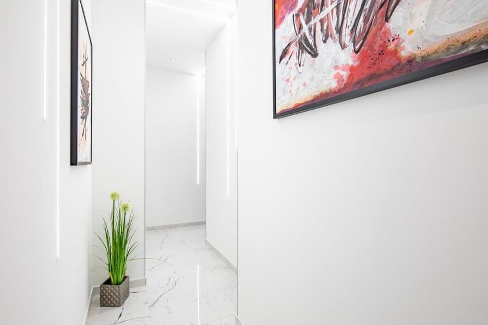 Ultra Central - Balcony - NEW Apartment in Budapest