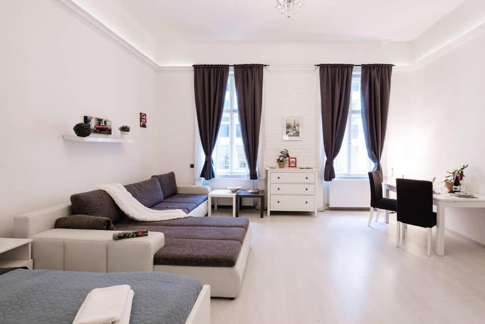 Central apartment close to the riverside Apartment in Budapest
