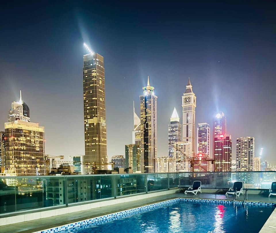 Deluxe Apartments Near WTC and Sheikh Zayed Apartment in Dubai