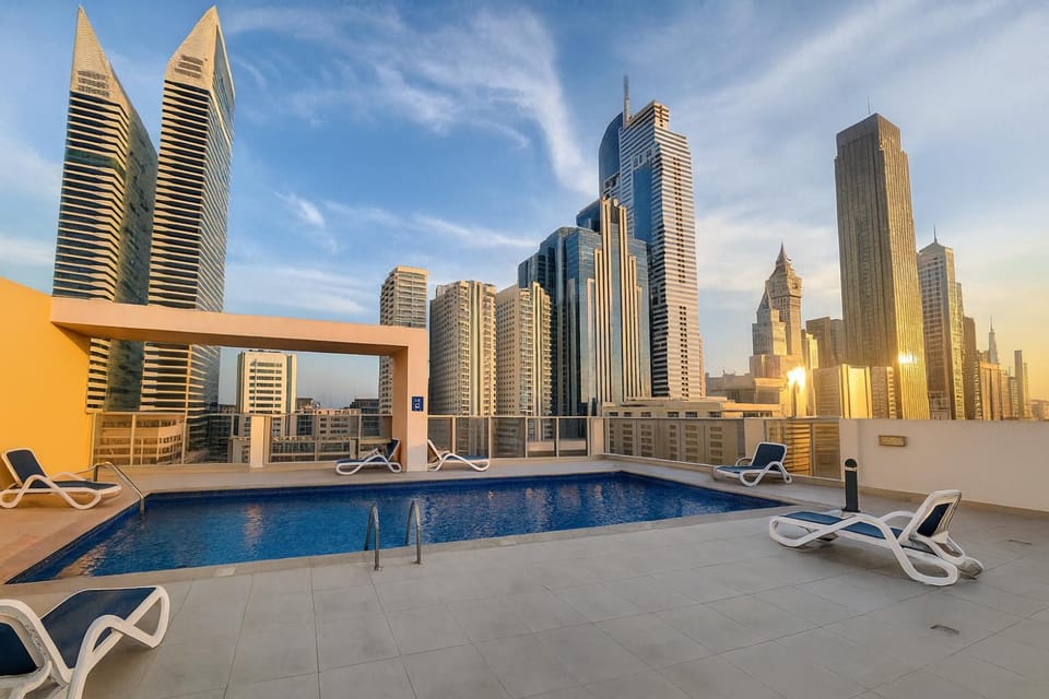 City view, Pool view, Swimming pool