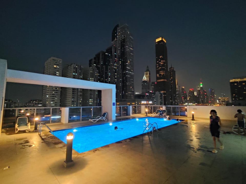 Deluxe Apartments Near WTC and Sheikh Zayed Apartment in Dubai