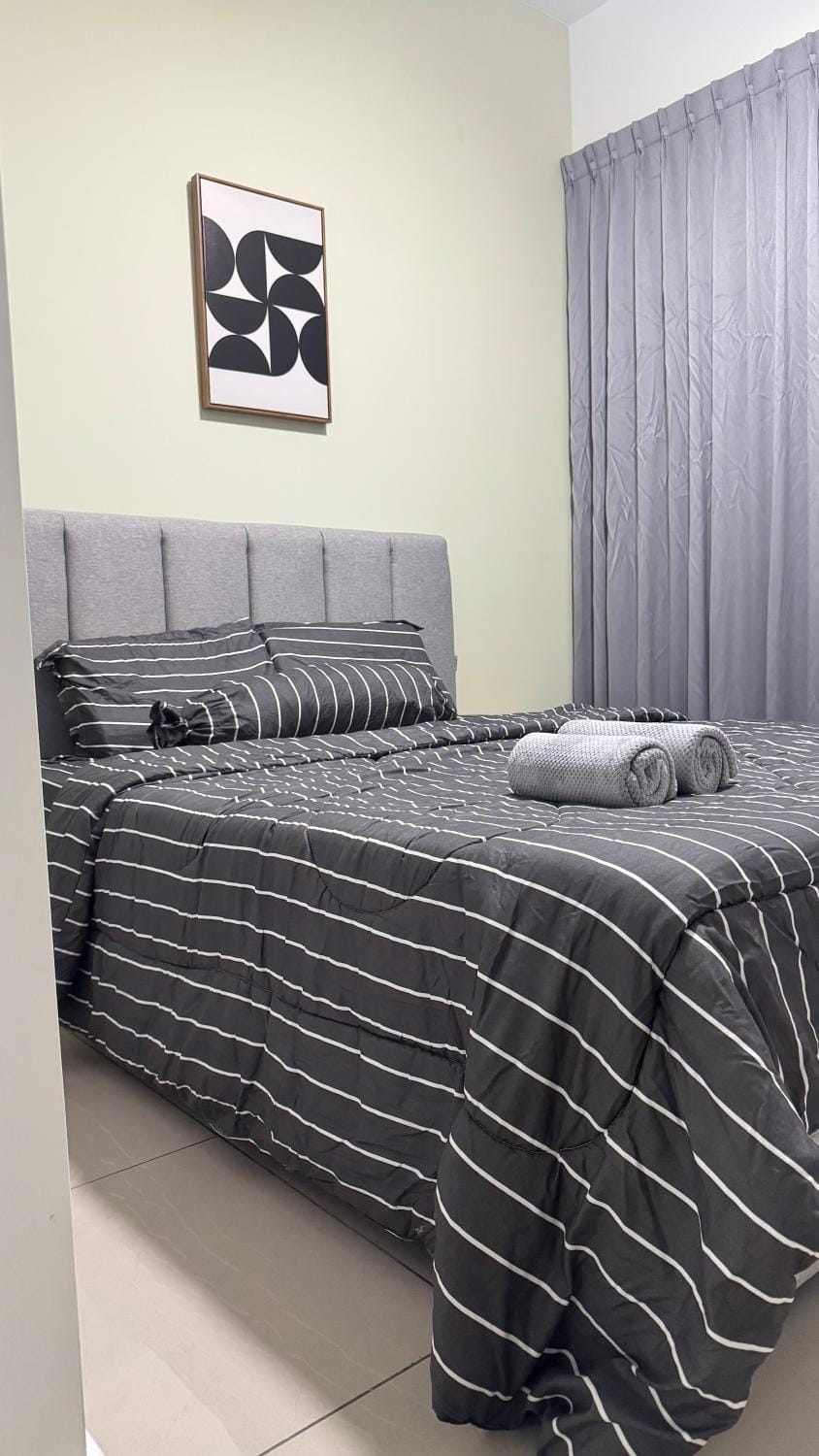Razak City Sunset HHhomestay 2R 2B Netflix Utube Apartment in Federal Territory of Kuala Lumpur