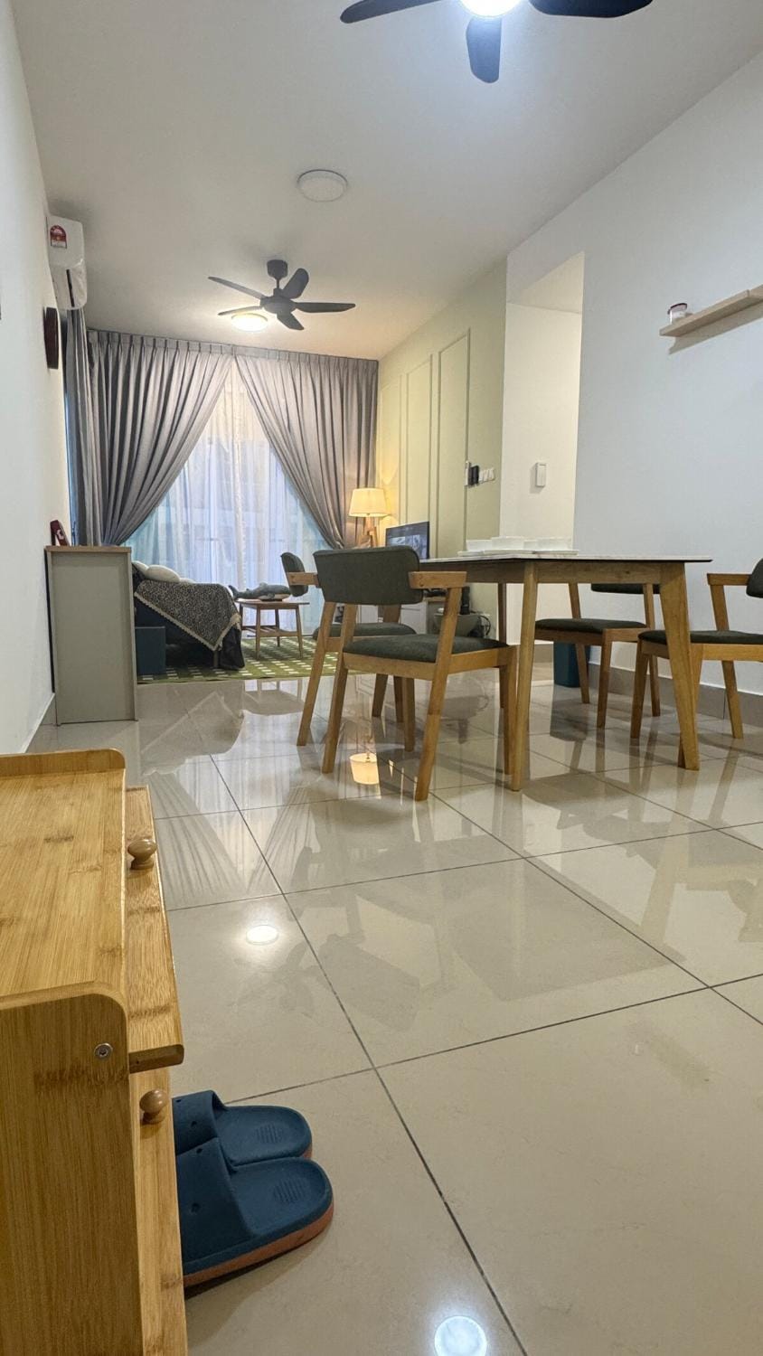 Living room, Dining area