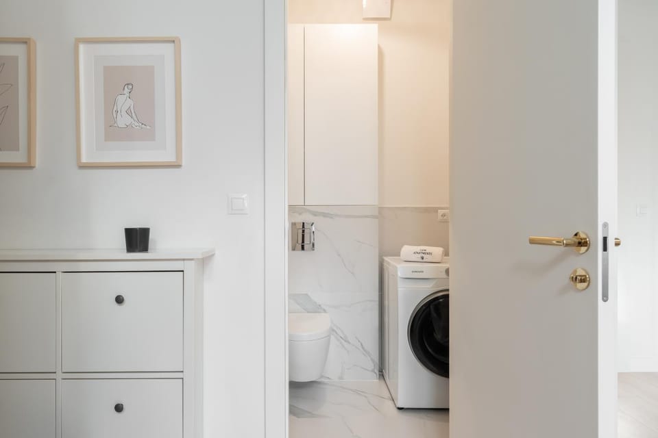 Bathroom, towels, washing machine, dryer