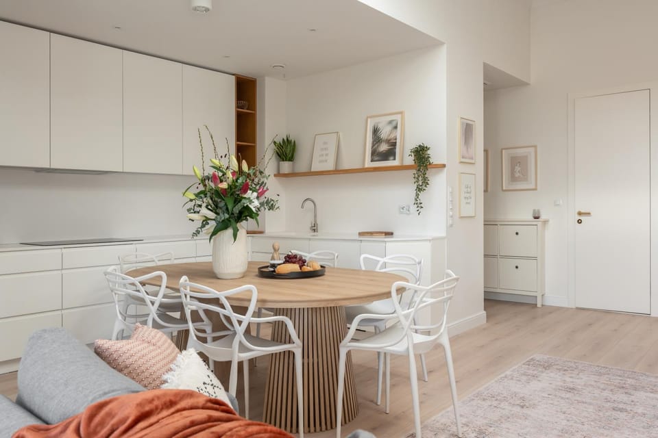Kitchen or kitchenette, Living room, Dining area