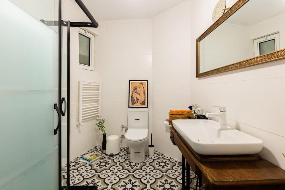 2BR Historical apartment 5 min to Taksim Sq Apartment in Istanbul