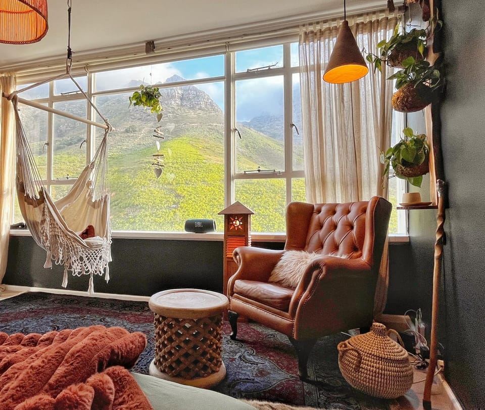 View (from property/room), Living room, Seating area