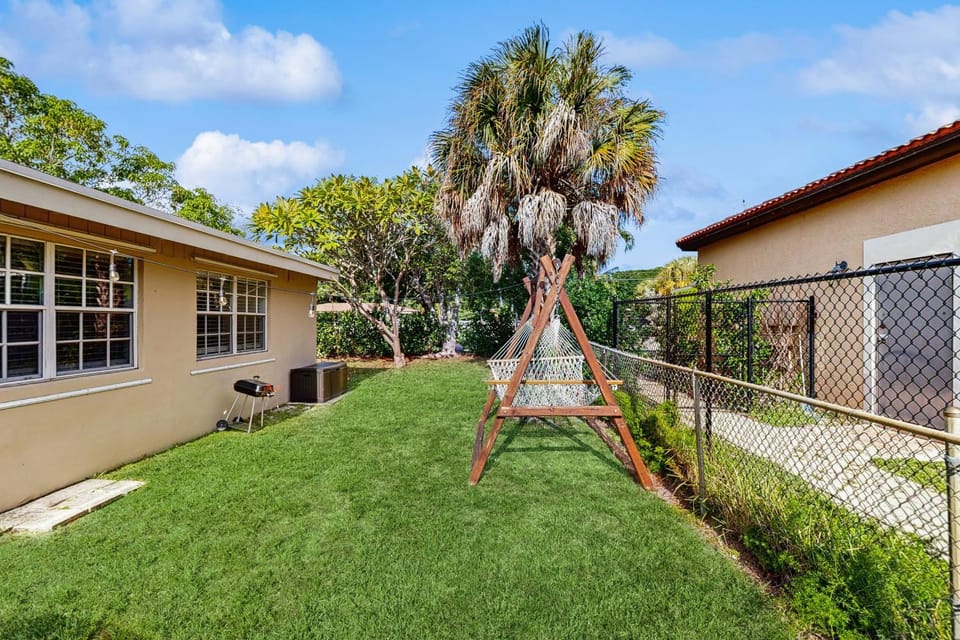 The Palms House in Fort Lauderdale