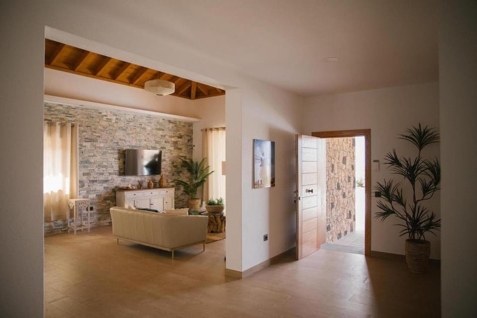 Pink Room - Blossom Double Private Room in Villa Barbuja Apartment in Maxorata