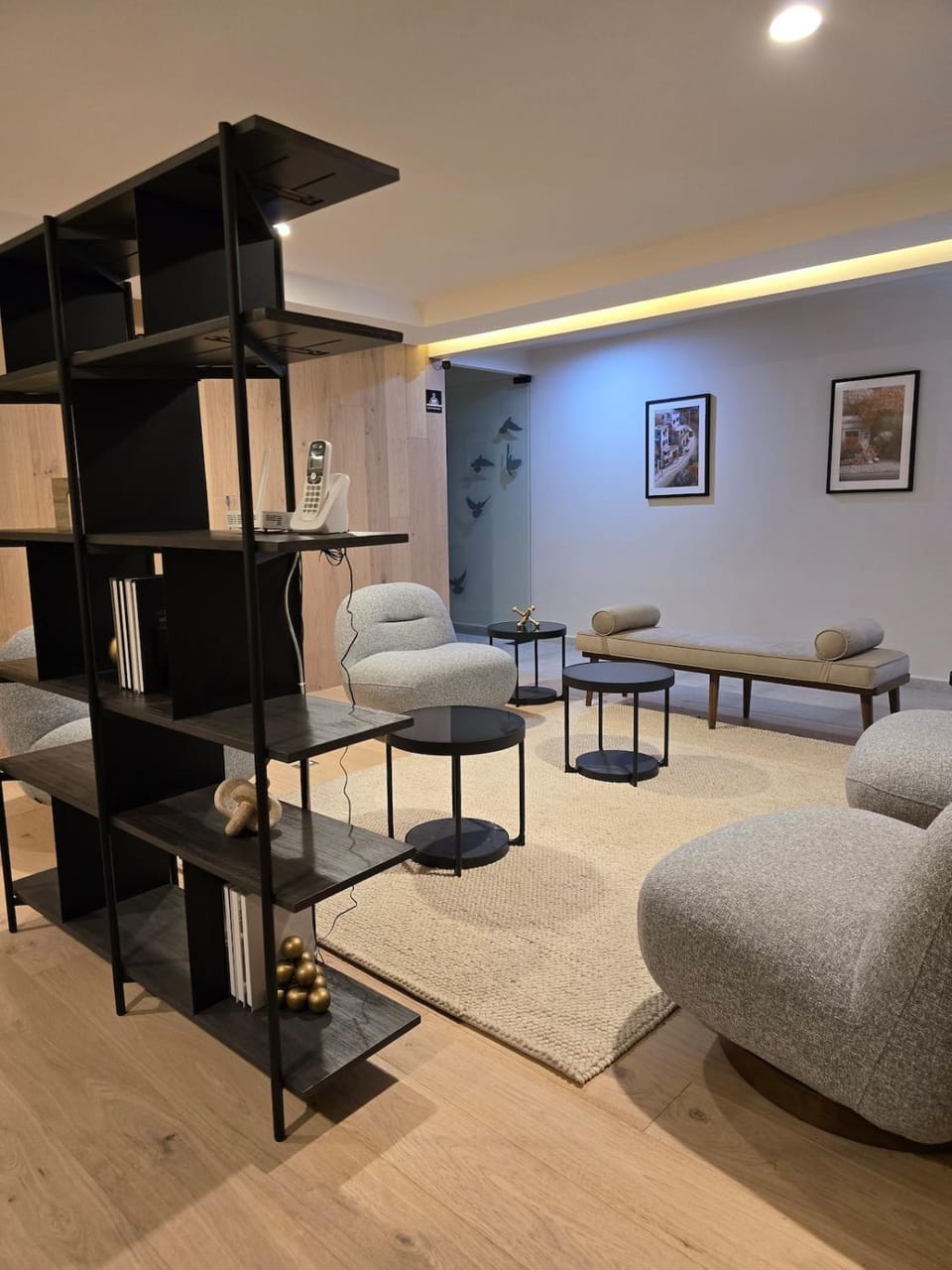 Meeting/conference room