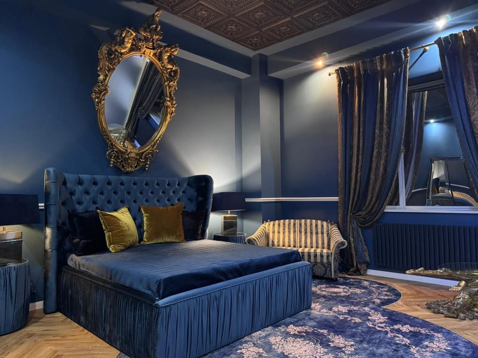 Secret Labelle Époque Hideaway Love hotel in Berlin