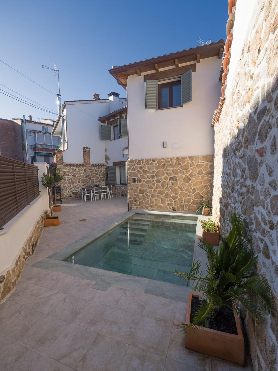 Patio, Swimming pool