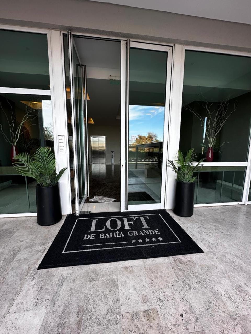 LOFT DE LA BAHIA - Monoambiente con cochera cubierta- Bahía Grande - TIGRE Apartment in Benavidez