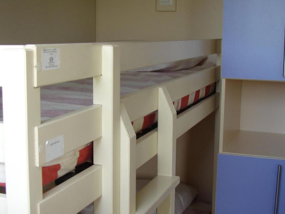 Chalet confortable avec terrasse pour 6 personnes - API-1-52-989 Campground/ 
RV Resort in Bourgogne-Franche-Comté