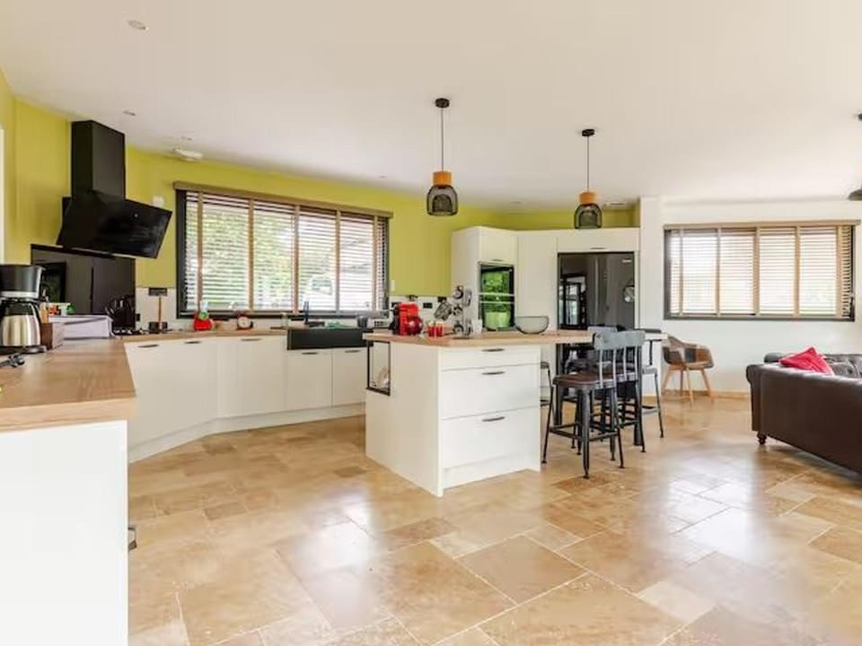 Maison d'architecte avec piscine chauffée et parc sécurisé - FR-1-410-487 House in Pays de la Loire