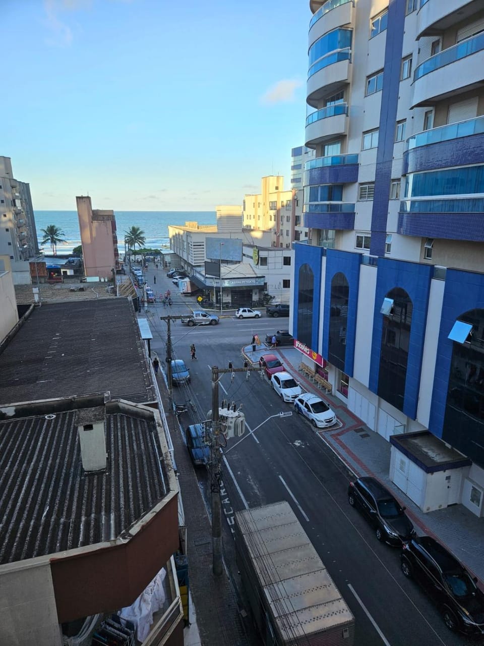 Lindo Apartamento Renovado na Meia Praia 100m do mar Apartment in Porto Belo