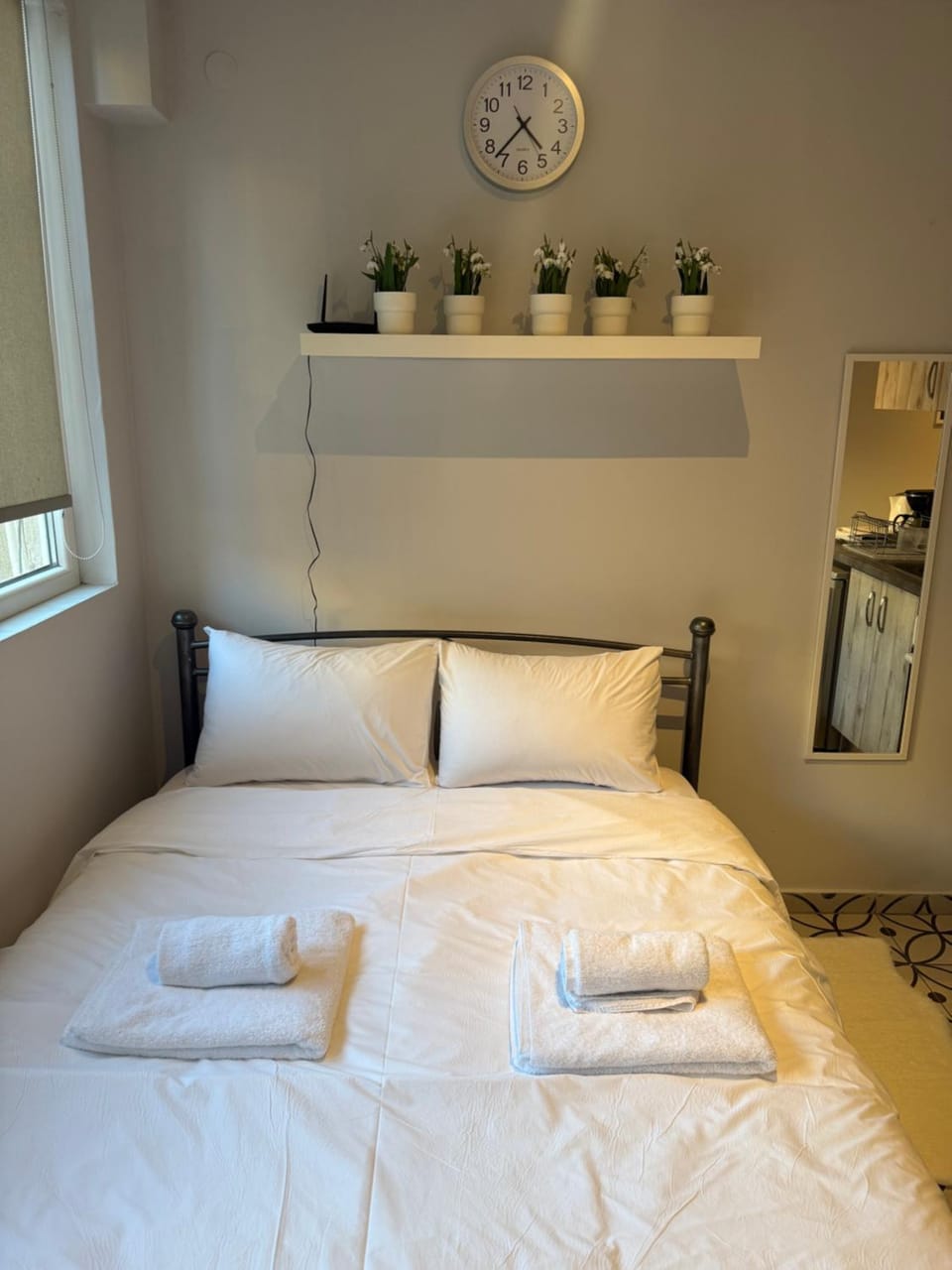 Simple Room Apartment in Thessaloniki