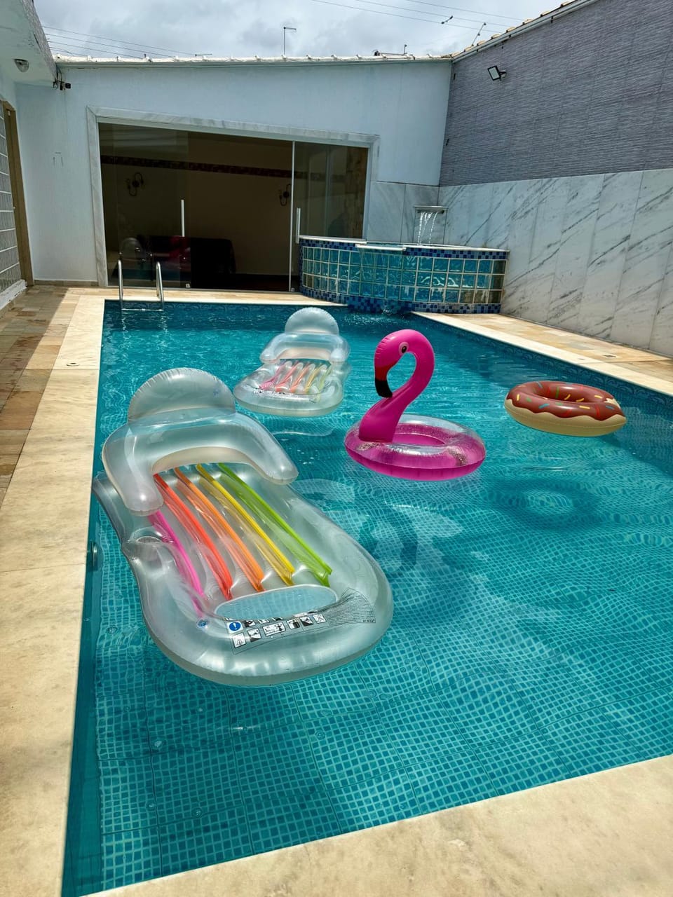 Casa com piscina Mongaguá House in Itanhaém