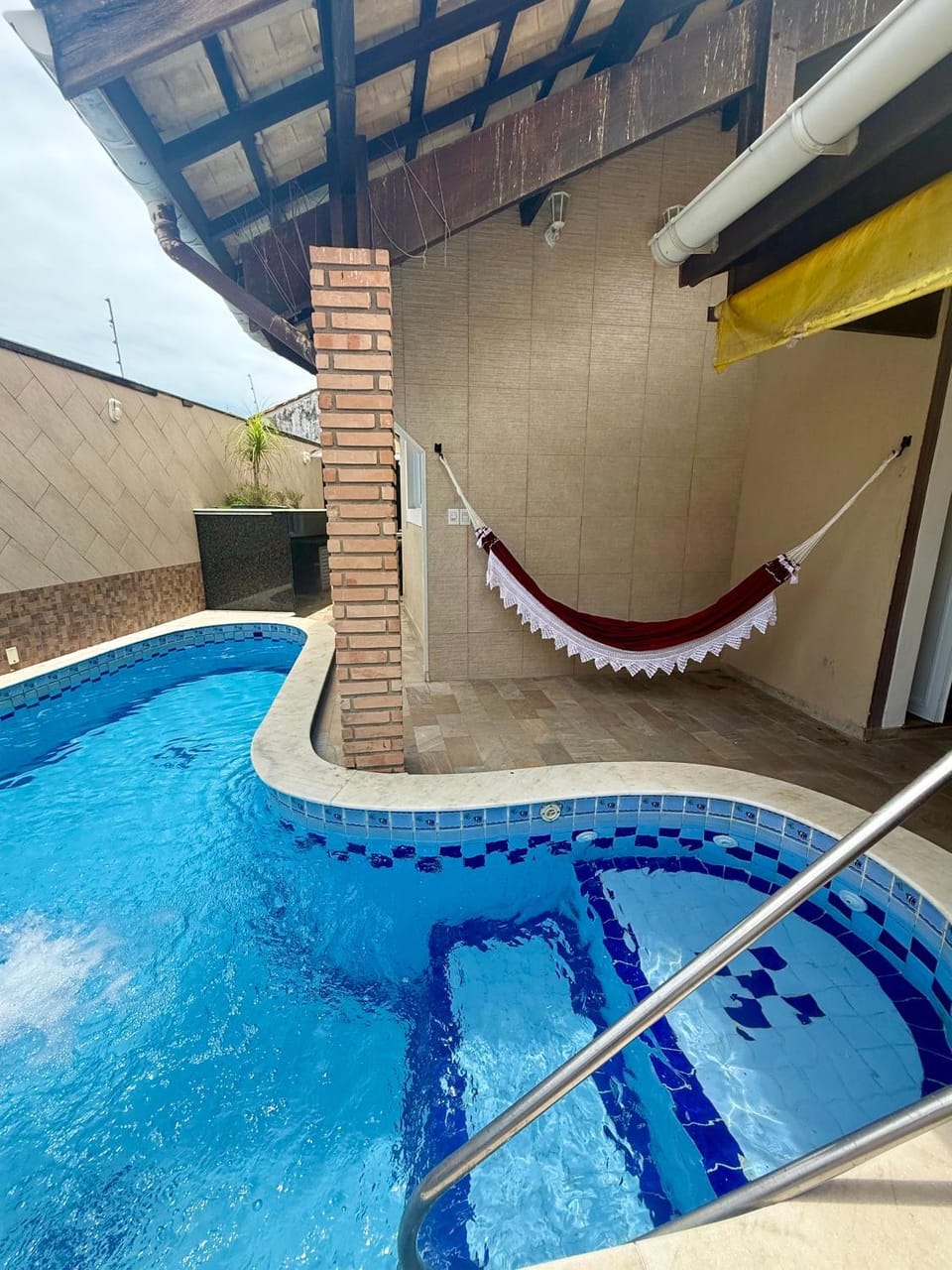 Casa com piscina Mongaguá House in Itanhaém