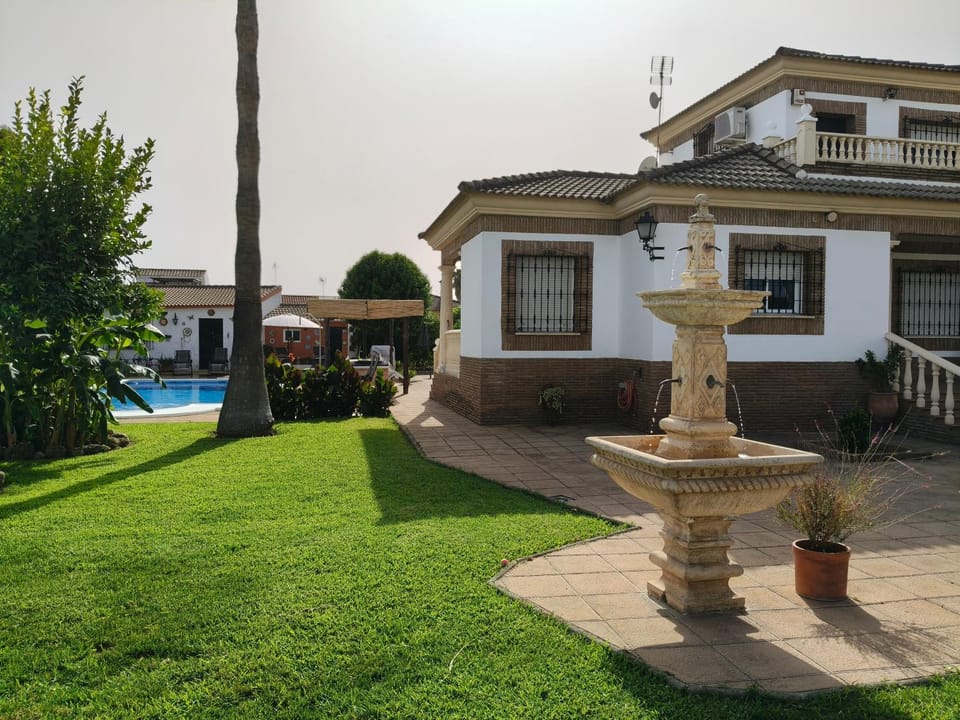 Chalet Villa Rossmar House in Andalusia