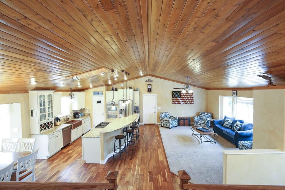 Glen Eagle Retreat Colorado Springs House in Colorado
