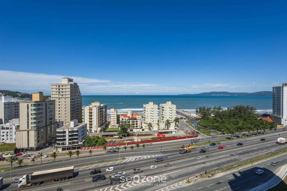 Fully equipped apartments with a prime location 600 m from Itapema Beach – LPRs Apartment in Itapema
