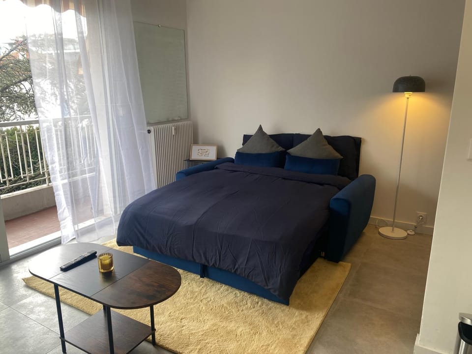 New accommodation with balcony and parking Apartment in Antibes