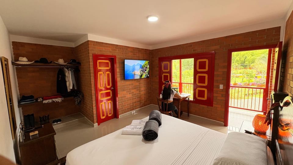 Photo of the whole room, wardrobe