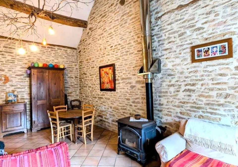 Banquet/Function facilities, fireplace
