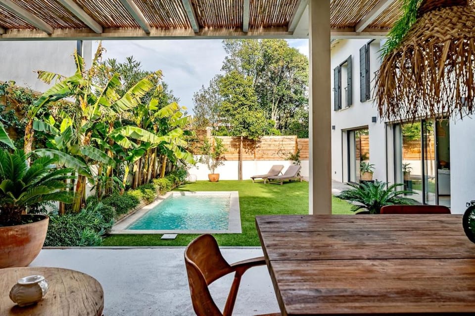 Patio, Swimming pool