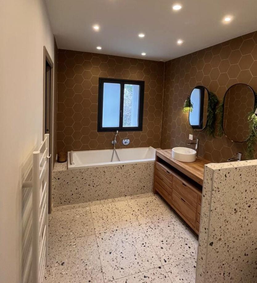 Bathroom, Bath