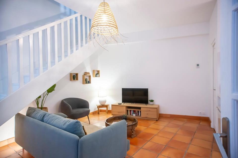 Charmante maison en centre ville, accès privatif Apartment in La Ciotat