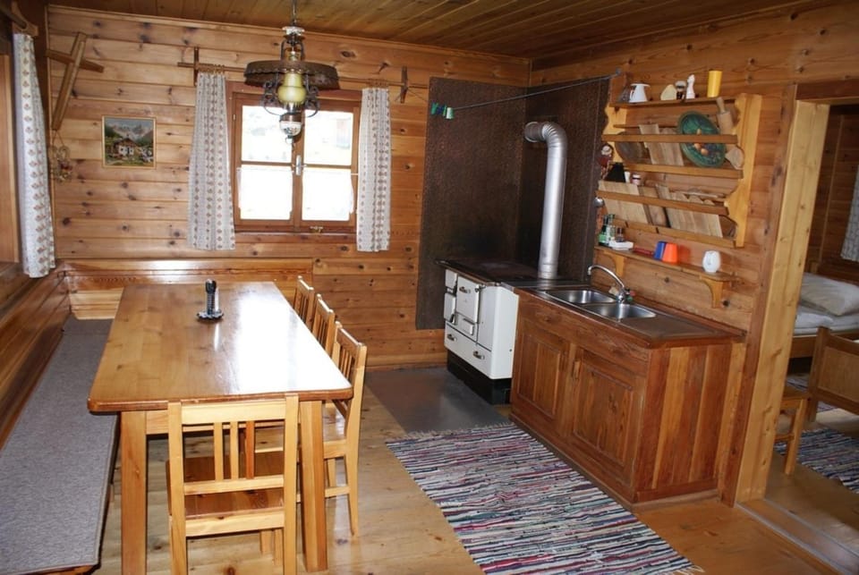 Fröschlhütte House in Carinthia, Austria