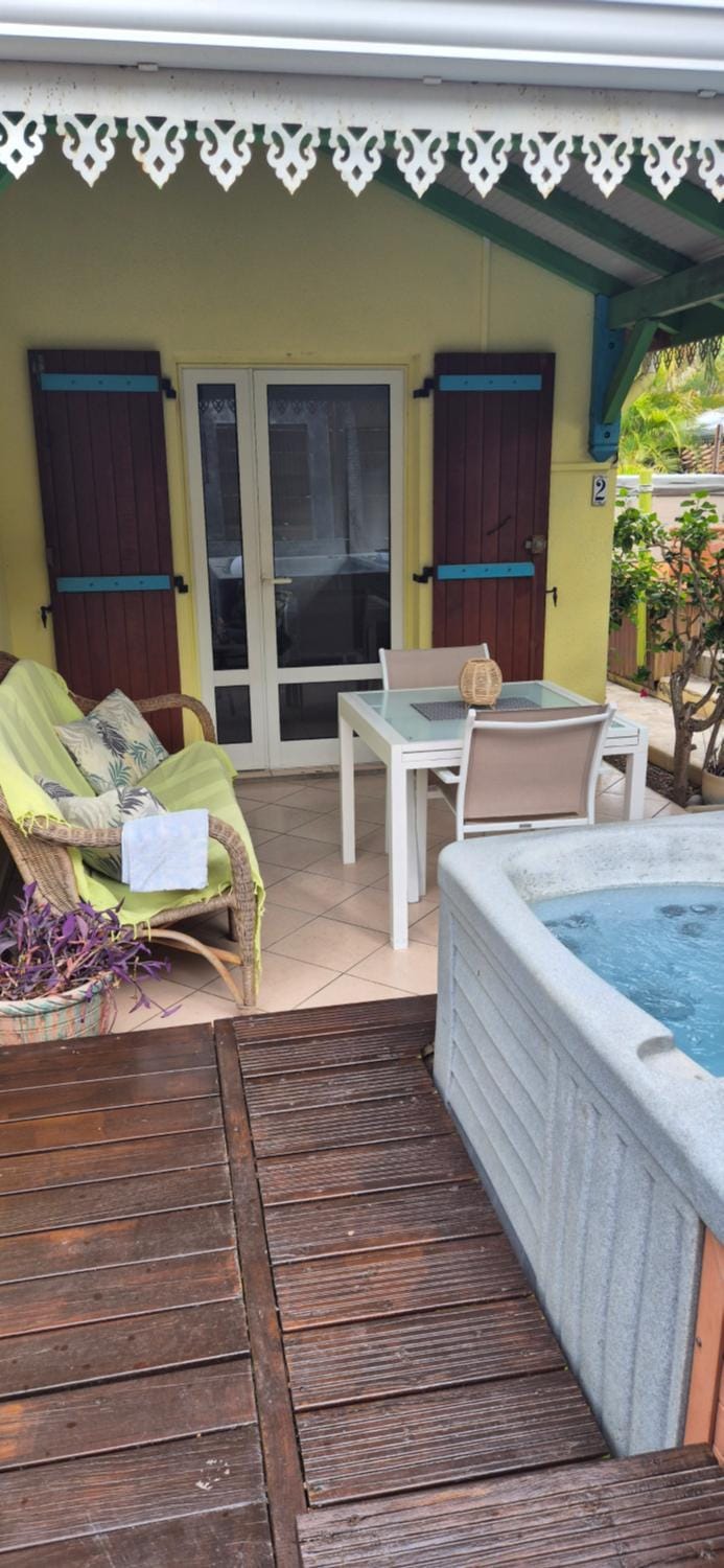 Hot Tub, Balcony/Terrace, sunbed