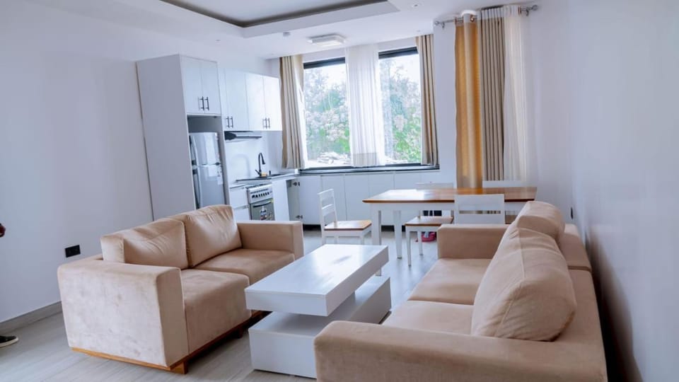 TV and multimedia, Kitchen or kitchenette, Seating area, Dining area, oven, stove