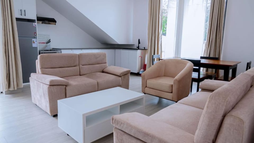 Kitchen or kitchenette, Living room, Dining area