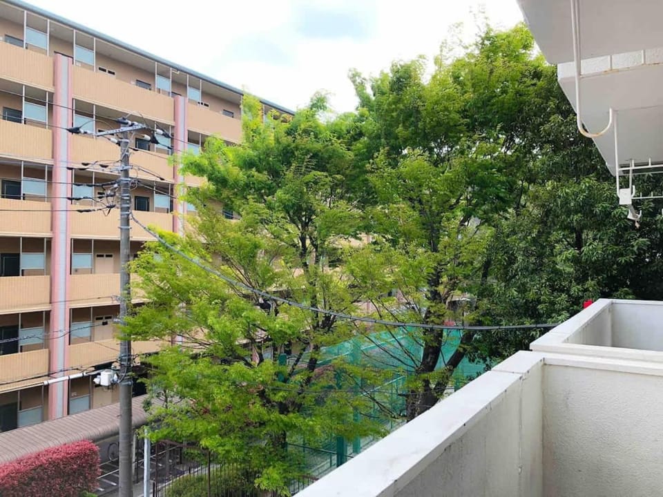 2BR - 5th Floor Parkside - JR 8 min to Shinjuku Apartment in Japan