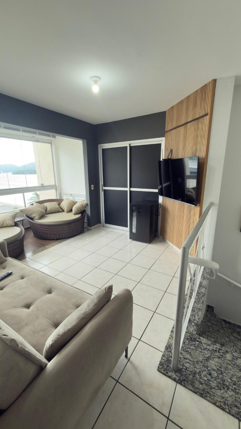 Oceanfront Triplex in Caraguatatuba Apartment in Caraguatatuba