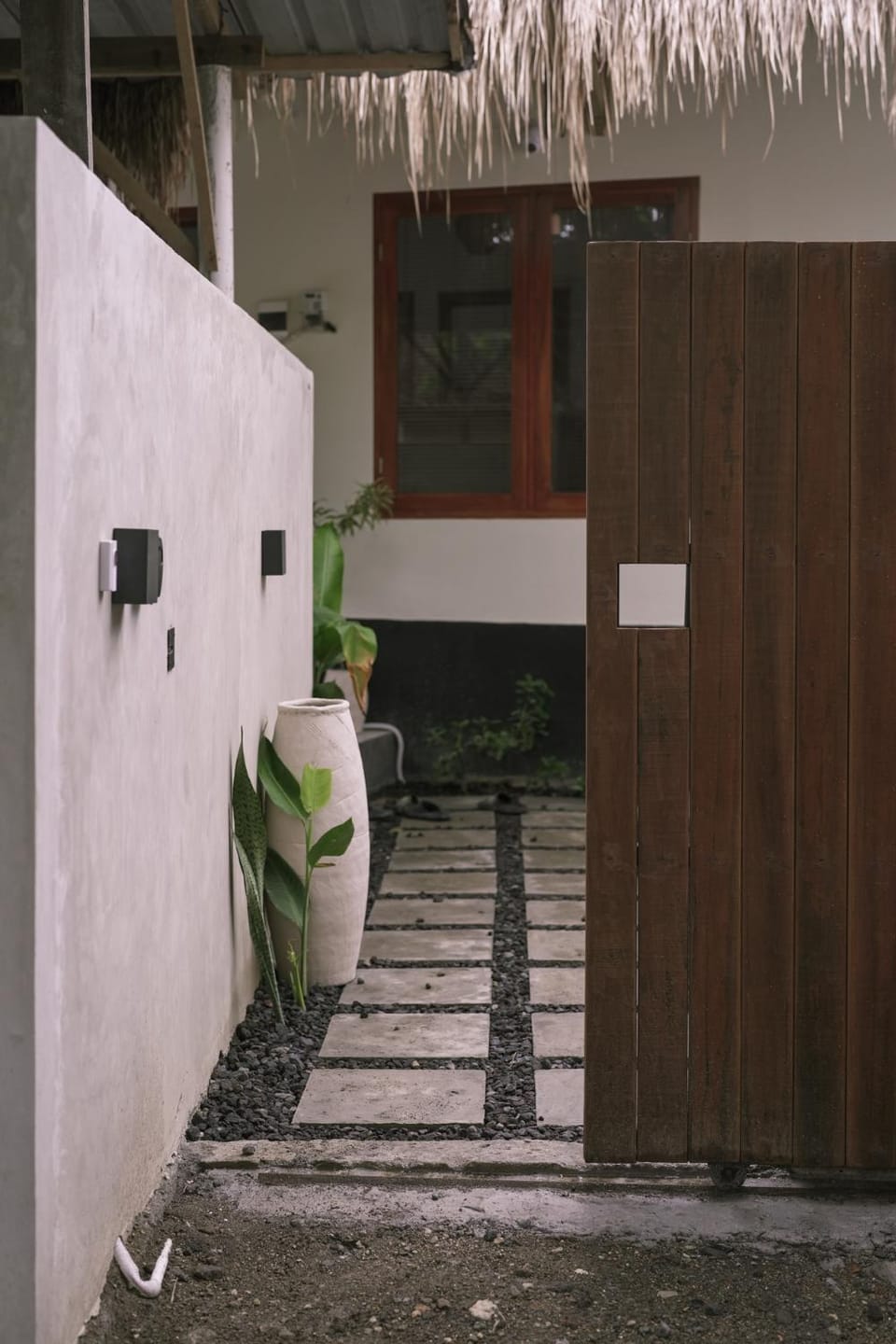 Facade/entrance, Garden