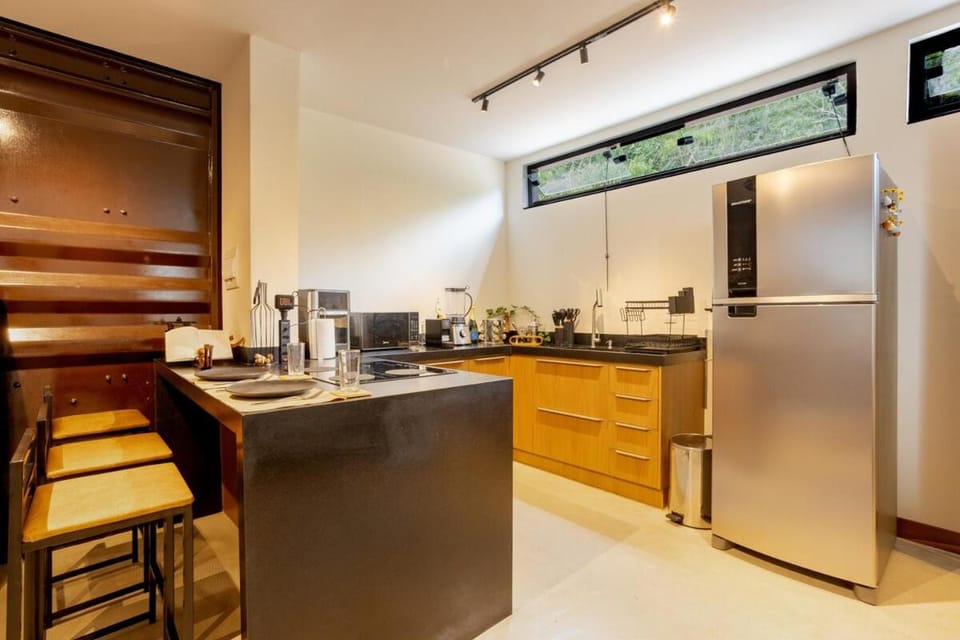 Chalé Contêiner- Hidro com vista para montanhas Chalet in Mogi das Cruzes