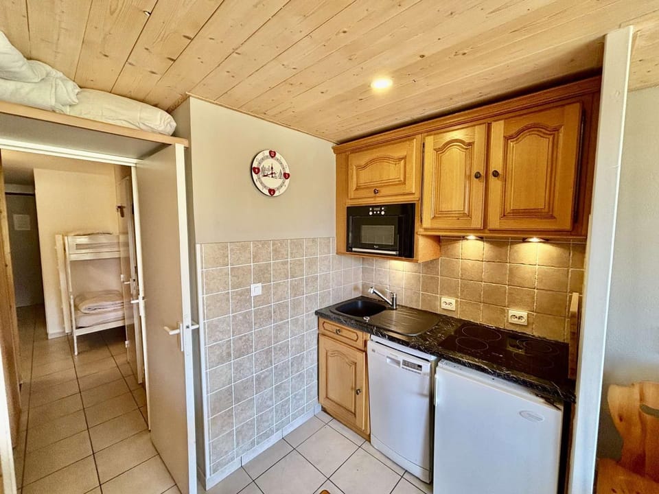 Appartement 2 pièces, 6 pers, proche pistes - L'Alpe d'Huez - FR-1-405-377 Apartment in Huez