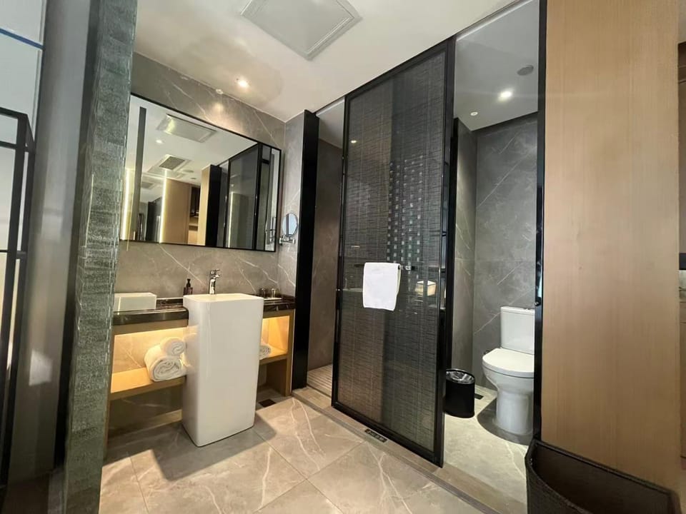 Shower, Toilet, Bathroom