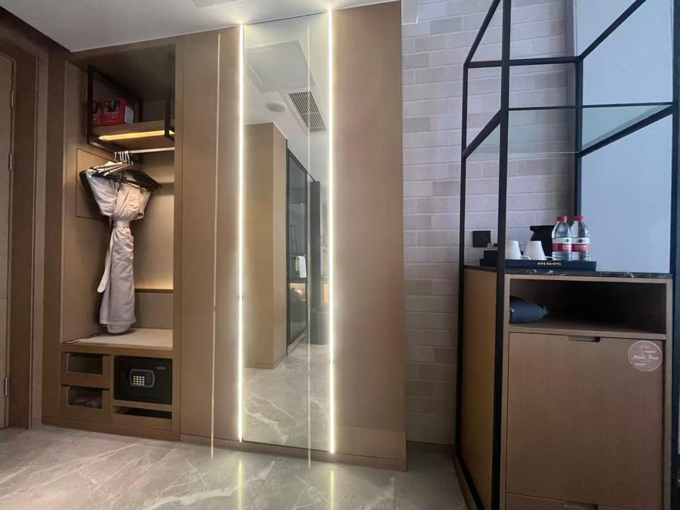 wardrobe