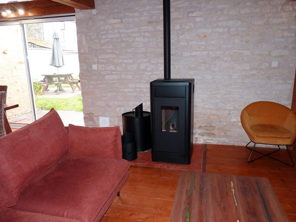 Gîte rénové 3 chambres à Damvix avec Wifi - FR-1-426-600 House in Pays de la Loire