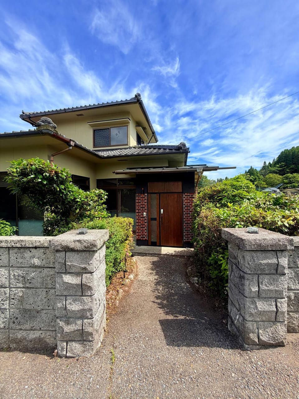 Property building, Day