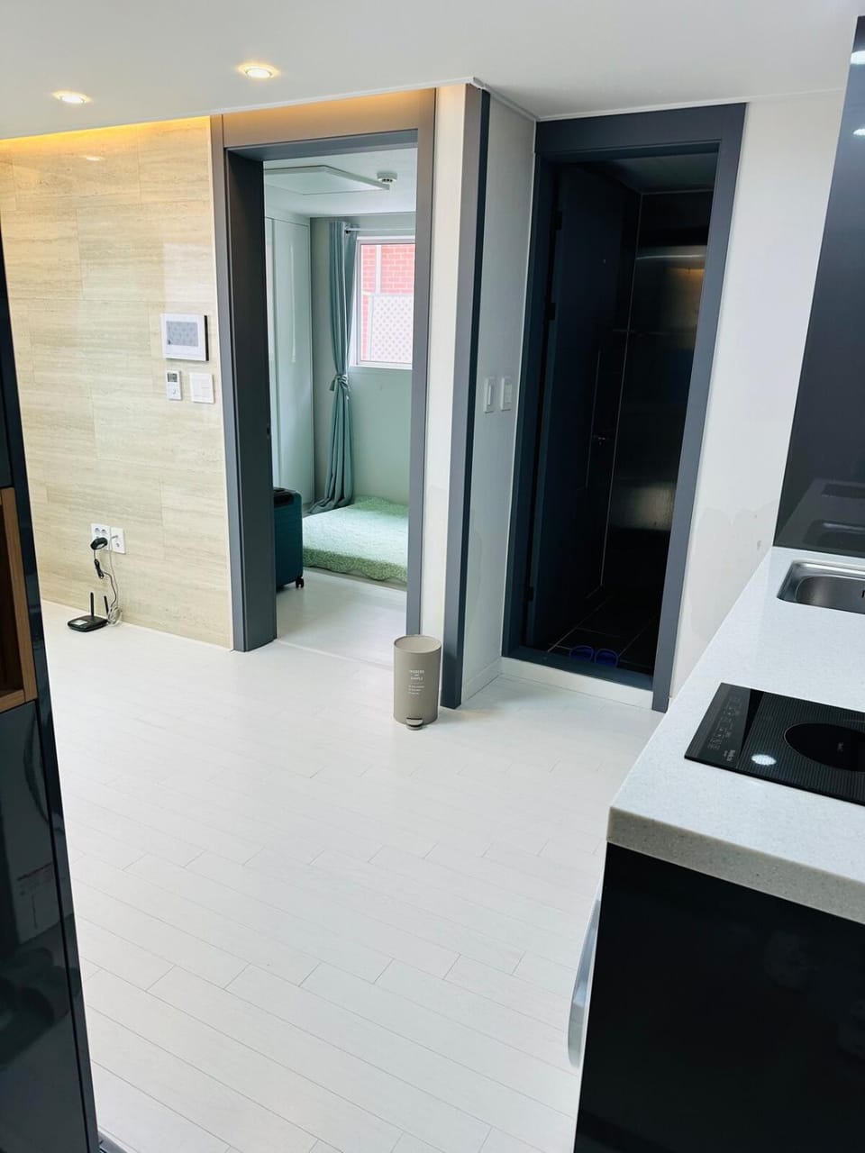 Free Parking HONGDAE Entire Apartment Walk 9minute to Subway Apartment in Seoul