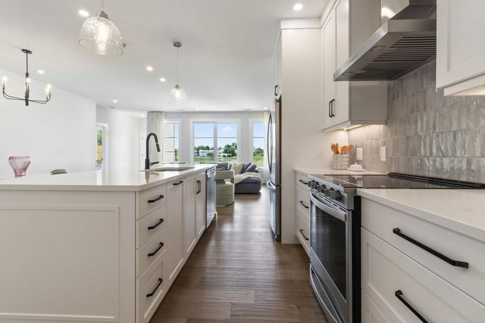 The Modern Coastal Nest House in Shediac