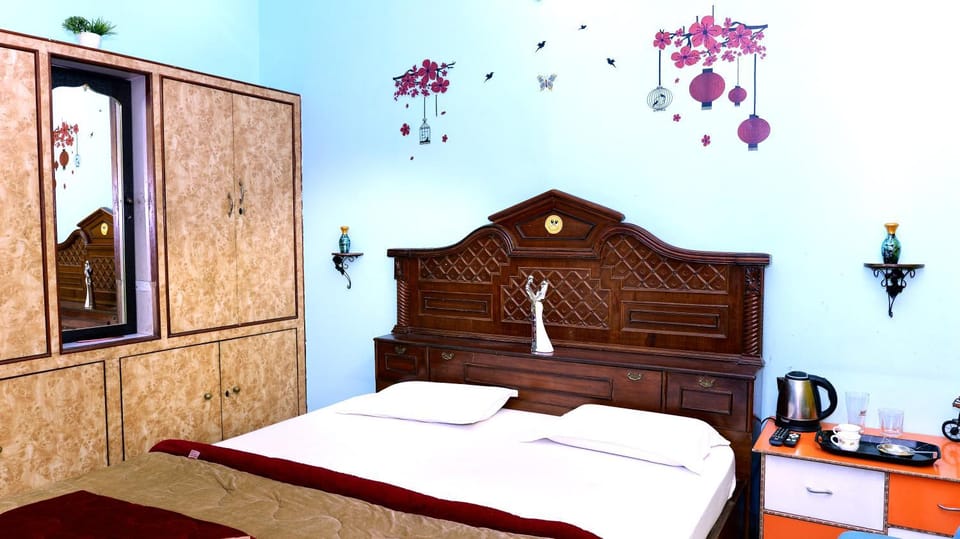 Bed, Photo of the whole room, Bedroom, wardrobe
